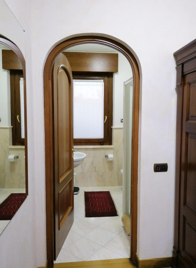 Private Luxury Villa With Pool Moniga del Garda Esterno foto