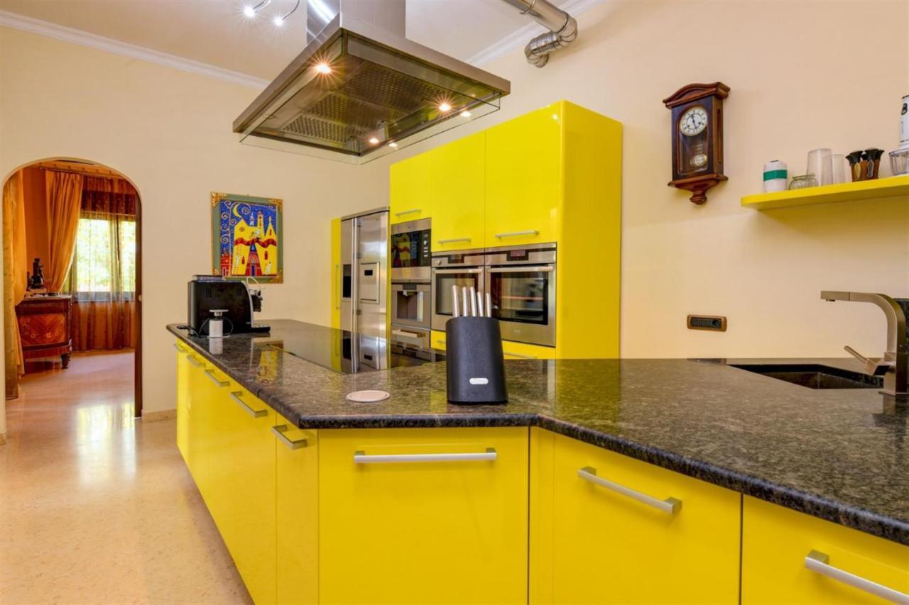 Private Luxury Villa With Pool Moniga del Garda Esterno foto