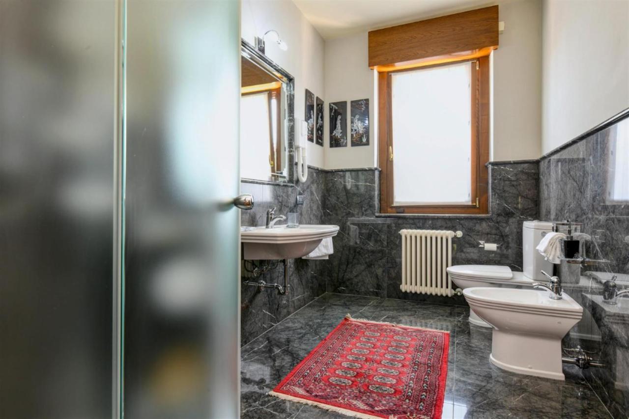 Private Luxury Villa With Pool Moniga del Garda Esterno foto