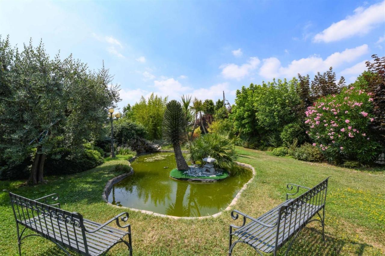 Private Luxury Villa With Pool Moniga del Garda Esterno foto