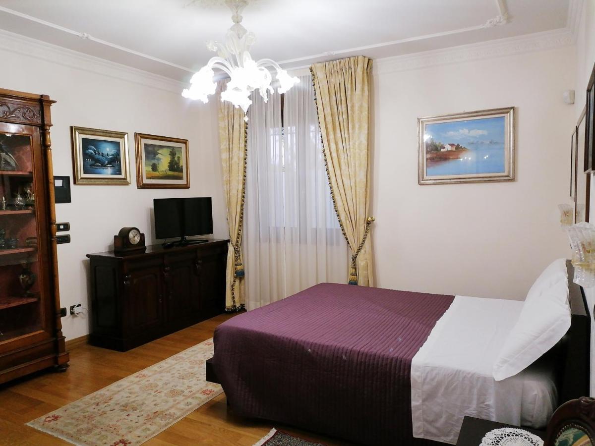 Private Luxury Villa With Pool Moniga del Garda Esterno foto