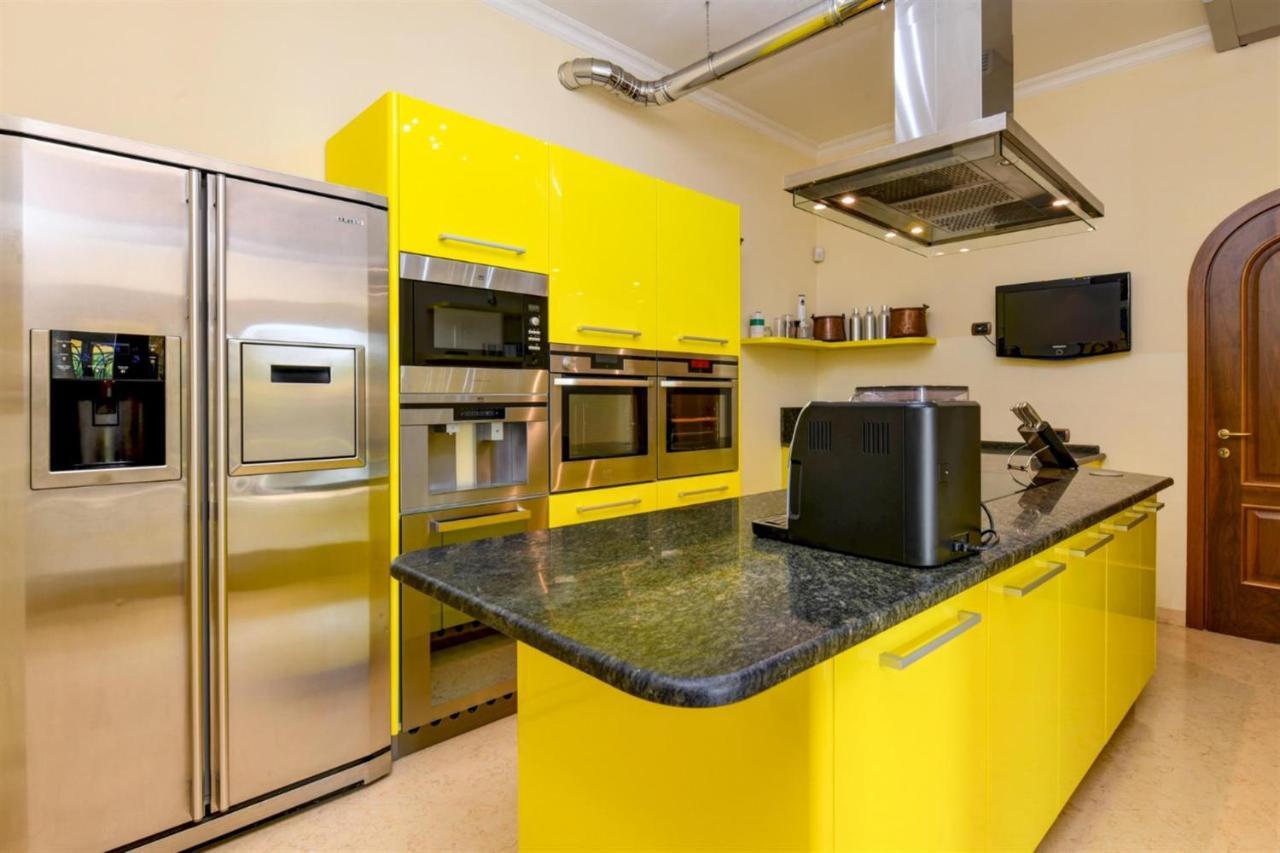 Private Luxury Villa With Pool Moniga del Garda Esterno foto