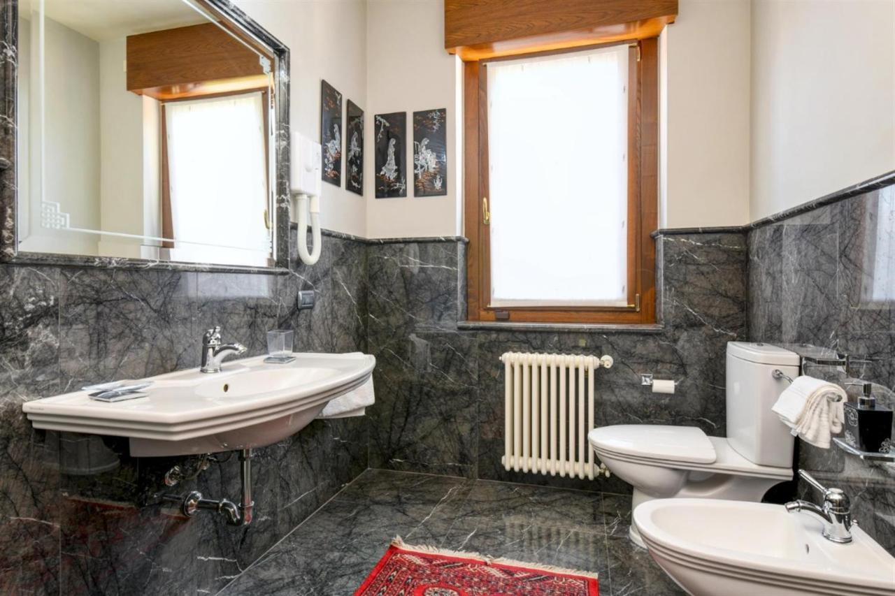 Private Luxury Villa With Pool Moniga del Garda Esterno foto