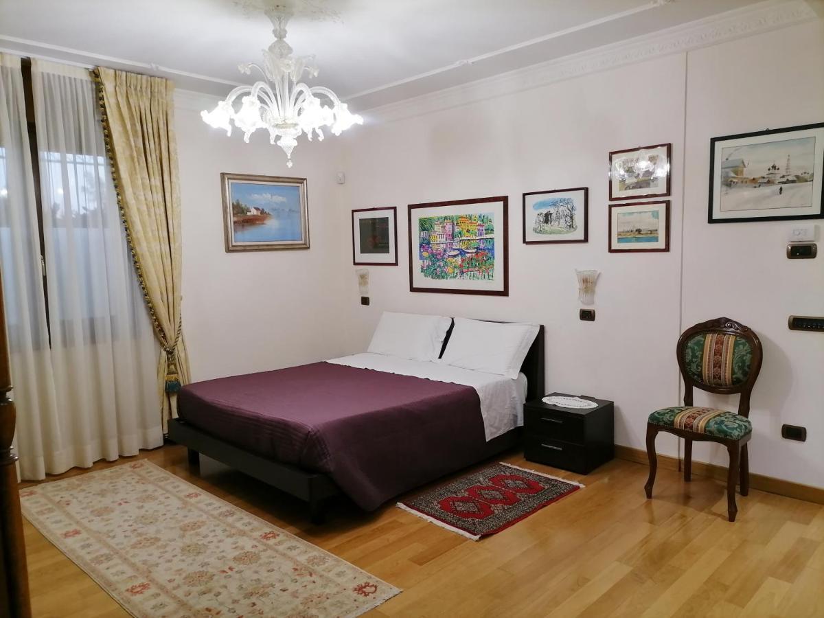 Private Luxury Villa With Pool Moniga del Garda Esterno foto